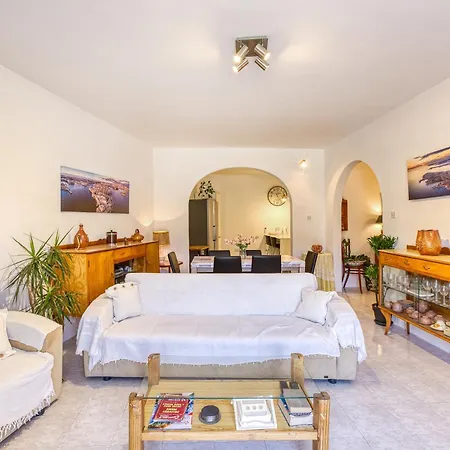 Cosy 1br With Private Balcony In St Pauls Bay By 360 Estates
