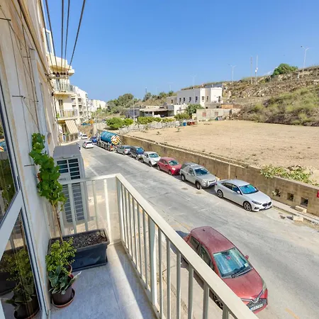 Cosy 1br With Private Balcony In St Pauls Bay By 360 Estates St. Paul's Bay