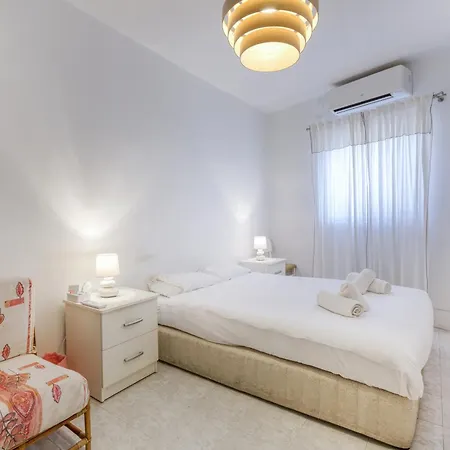 Apartment Cosy 1br With Private Balcony In St Pauls Bay By 360 Estates