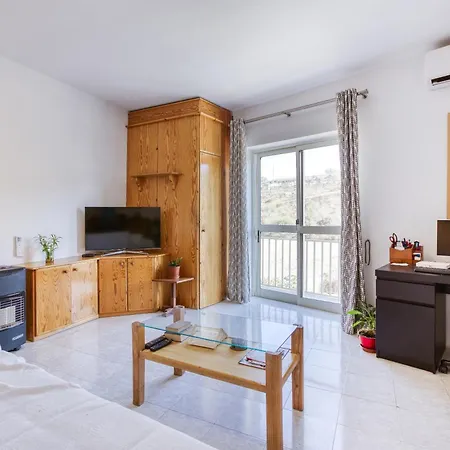 Cosy 1br With Private Balcony In St Pauls Bay By 360 Estates *