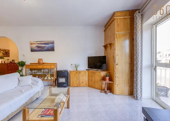 Lägenhet Cosy 1br With Private Balcony In St Pauls Bay By 360 Estates St. Paul's Bay