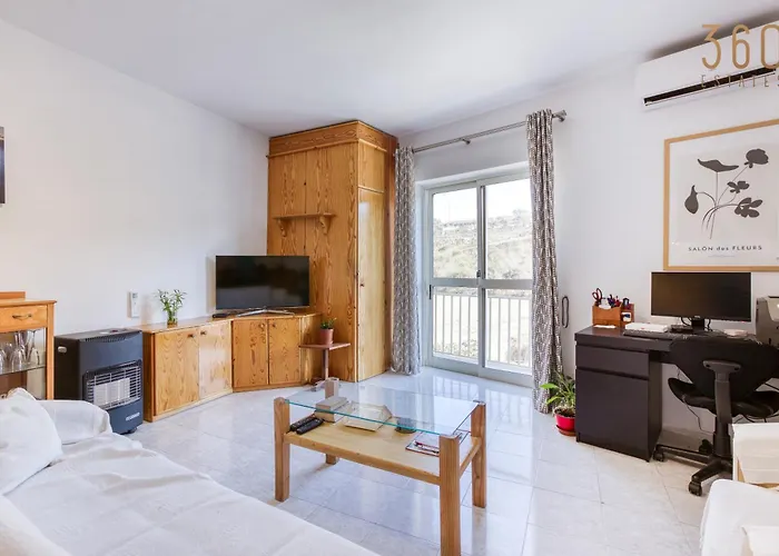 Cosy 1br With Private Balcony In St Pauls Bay By 360 Estates *