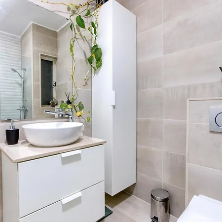 Cosy 1br With Private Balcony In St Pauls Bay By 360 Estates * 세인트폴스베이